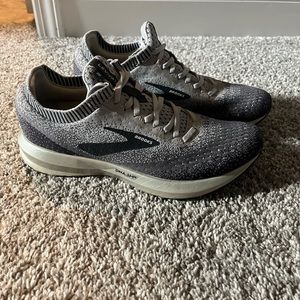 Brooks Levitate Shoes